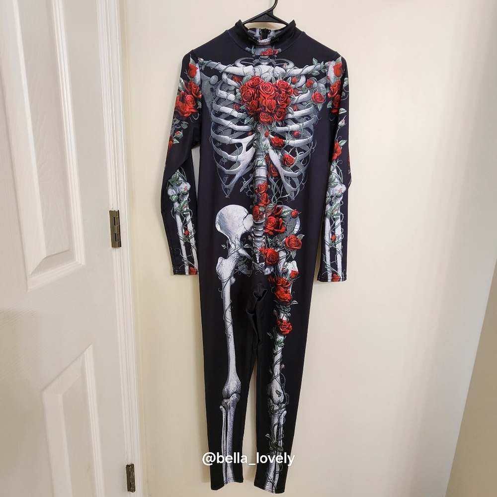 Beautiful Gothic Skeleton and Roses Bodysuit - Picture 7 of 8